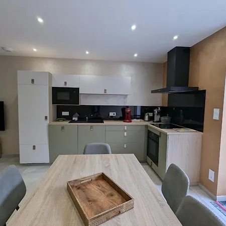 Prázdninový dům Maison Conviviale Avec Terrasse Privee A - Fr-1-589-800